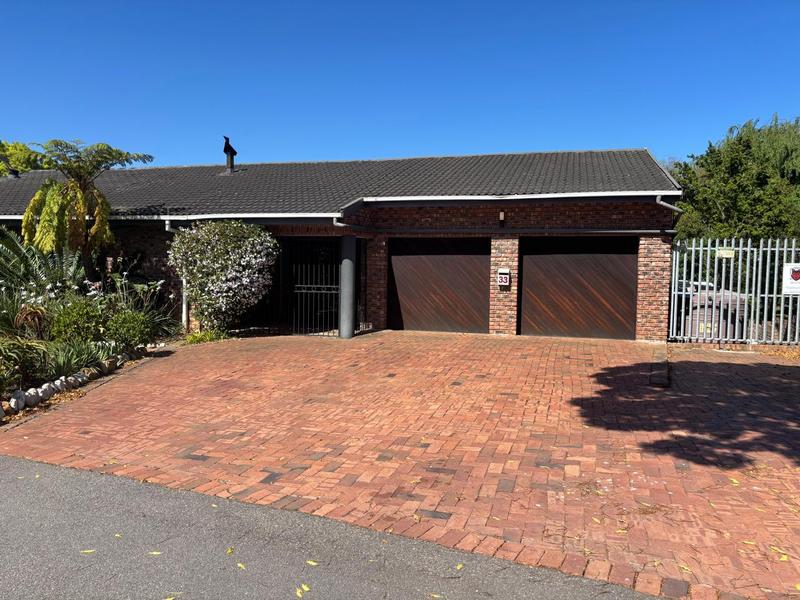 5 Bedroom Property for Sale in Denver Park Western Cape